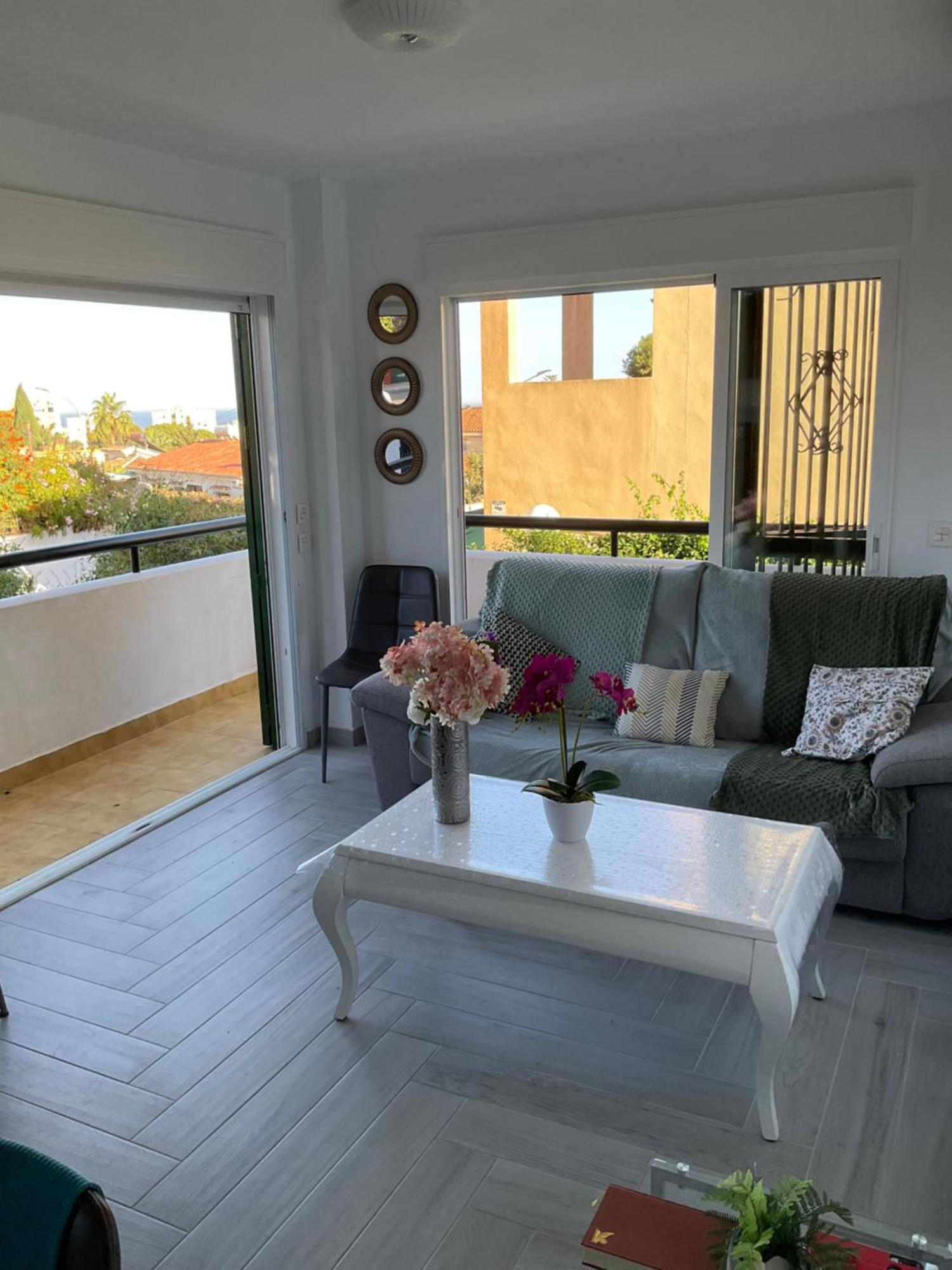 Appartement Moderne Pour 6 Adultes Benalmadena Exterior photo
